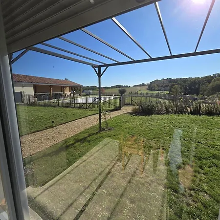 Maison Confortable Avec Jardin, Piscine Partagee Et Cheminee A Brantome * Puyjoubert